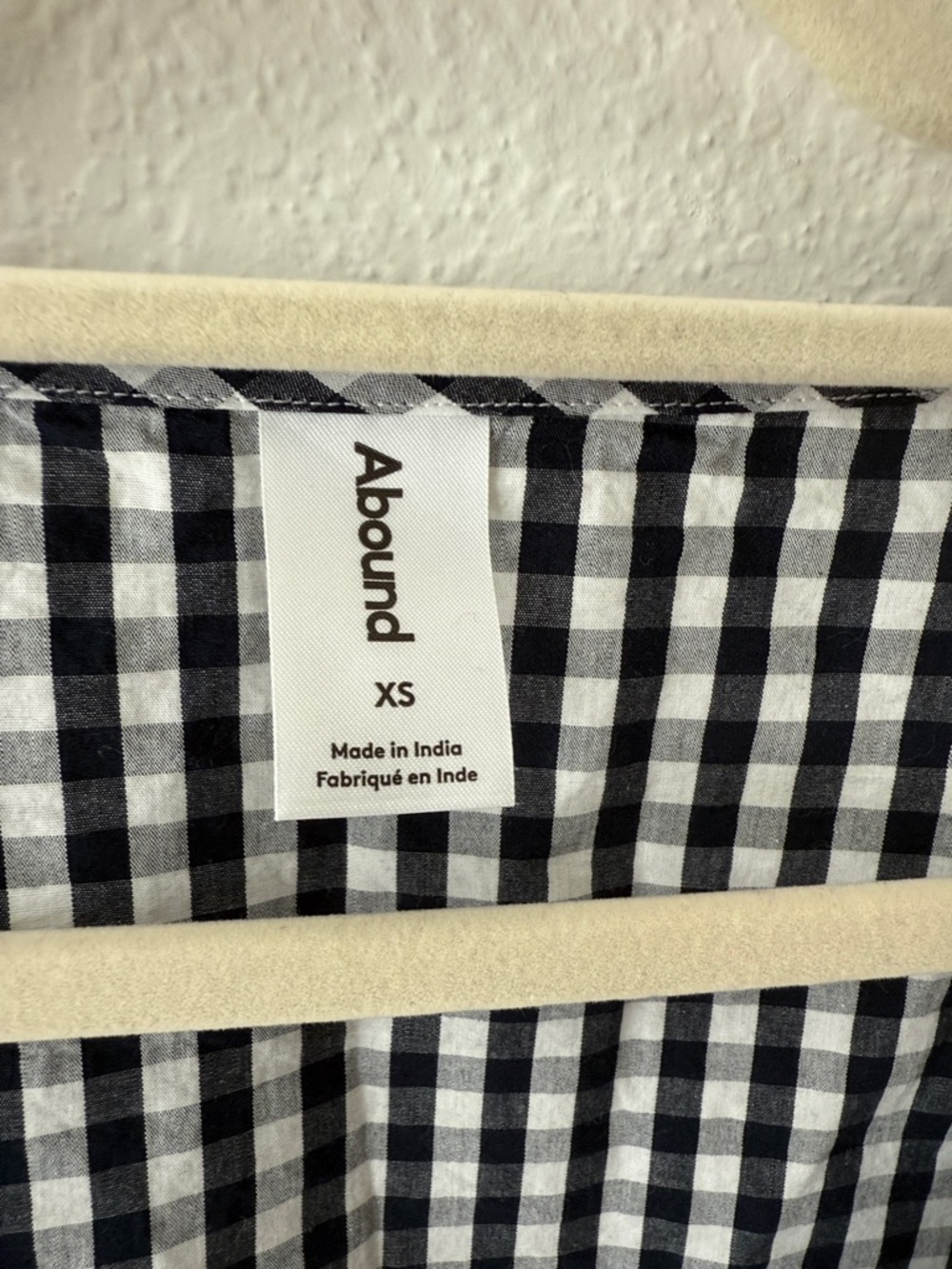 a new day Black & White Gingham Lace-Up Puff Sleeve Crop Top - Picture 2 of 5